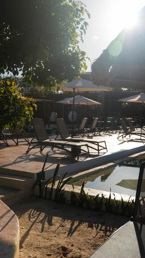 סלסטון Totem Beach Club מראה חיצוני תמונה